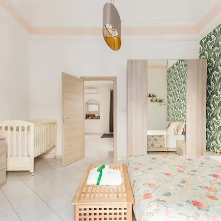 Green Apartment Catania Катания