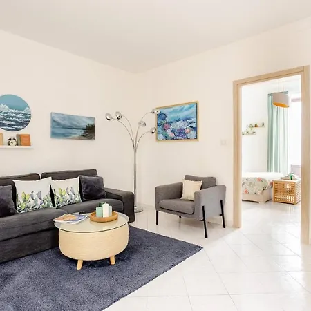 Green Apartment Catania * Катания